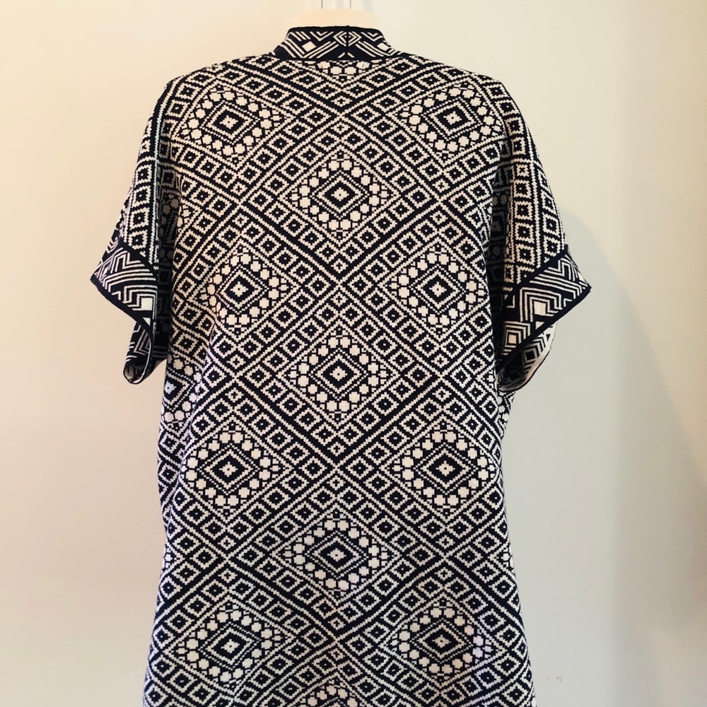 Lucky Brand Sweater Topper Tribal boho Size large - Picture 5 of 5